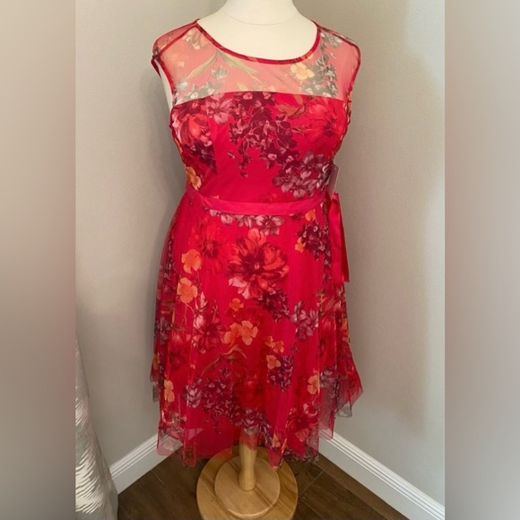 Floral Dress - Picture 4 of 8